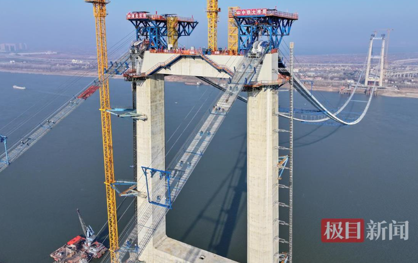 百米高空，搭起武汉双柳长江大桥“生命线”