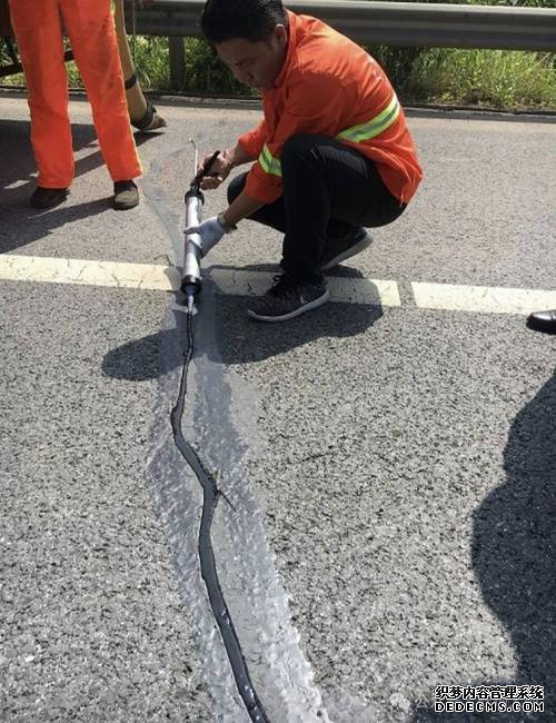 自动愈合裂缝，吸收道路积水…14种新型混凝土各有神功