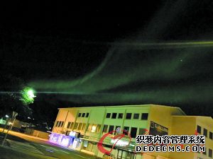 北部看极光。