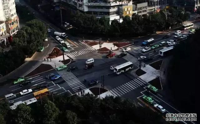 _交叉路口设计方案_交叉路口设计平面图