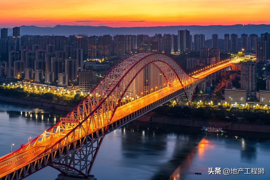 桥梁的结构组成有哪些？什么是特大桥、大桥？它们是如何划分的？