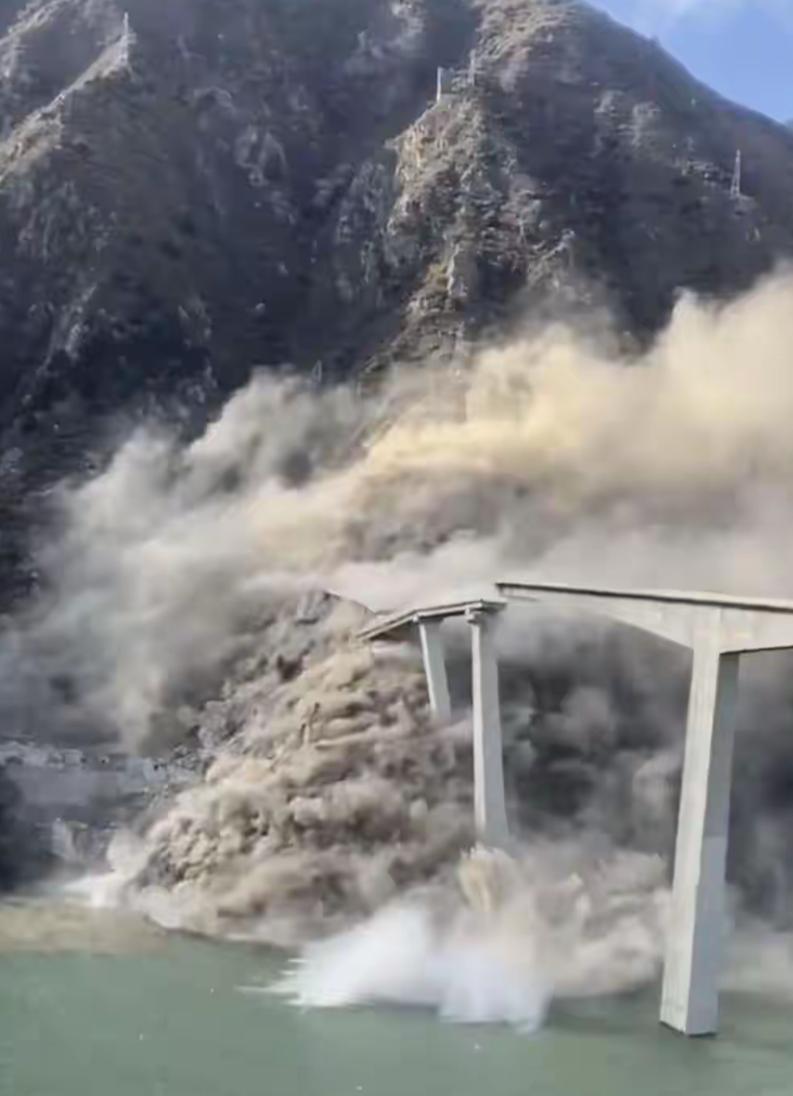 桥梁坍塌事故调查_三座巨型桥梁倒塌原因分析_桥梁倒塌