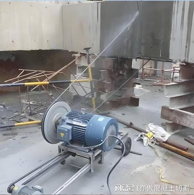 桥梁切割加固_混凝土切割_桥梁拆除